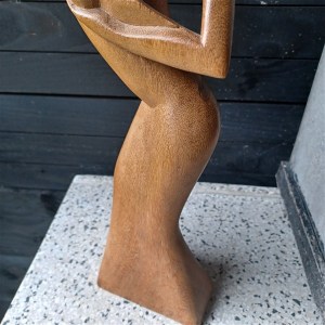 houten sculptuur dame 20003c